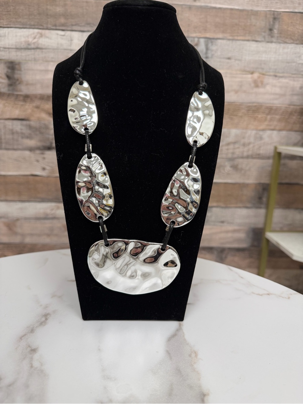 INC International silver tone oval link necklace N/A